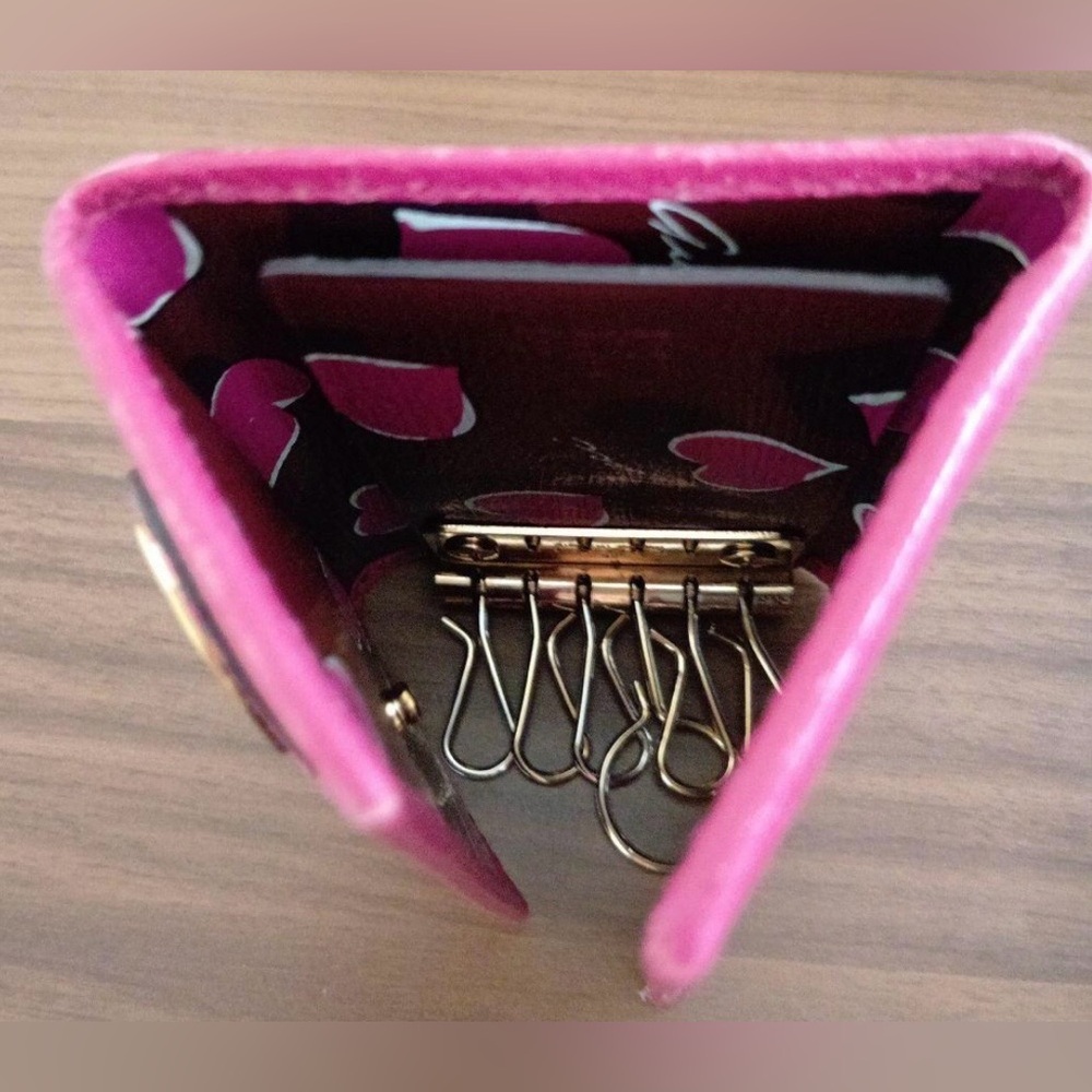 Gucci Pink Key & Card Holder - Picture 9 of 11